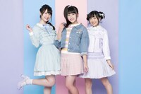 主題歌「プリマ☆ドンナ？メモリアル！」を歌うRun Girls, Run！。