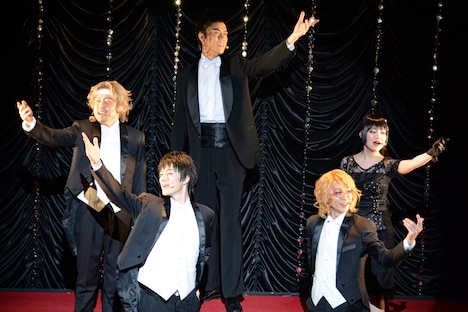 「歌謡倶楽部『艶漢』第二幕」ゲネプロの様子。