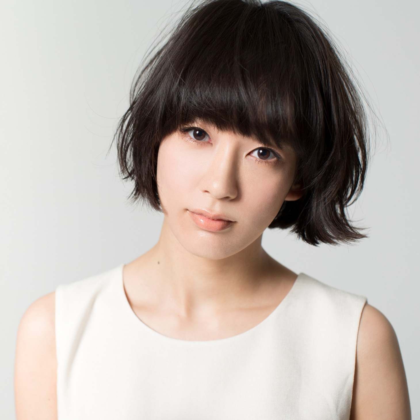 紗也子役の水川あさみ。
