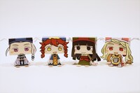 センとコンジュのグラフィグを、前号に付属したハクメイとミコチのグラフィグと並べたところ。