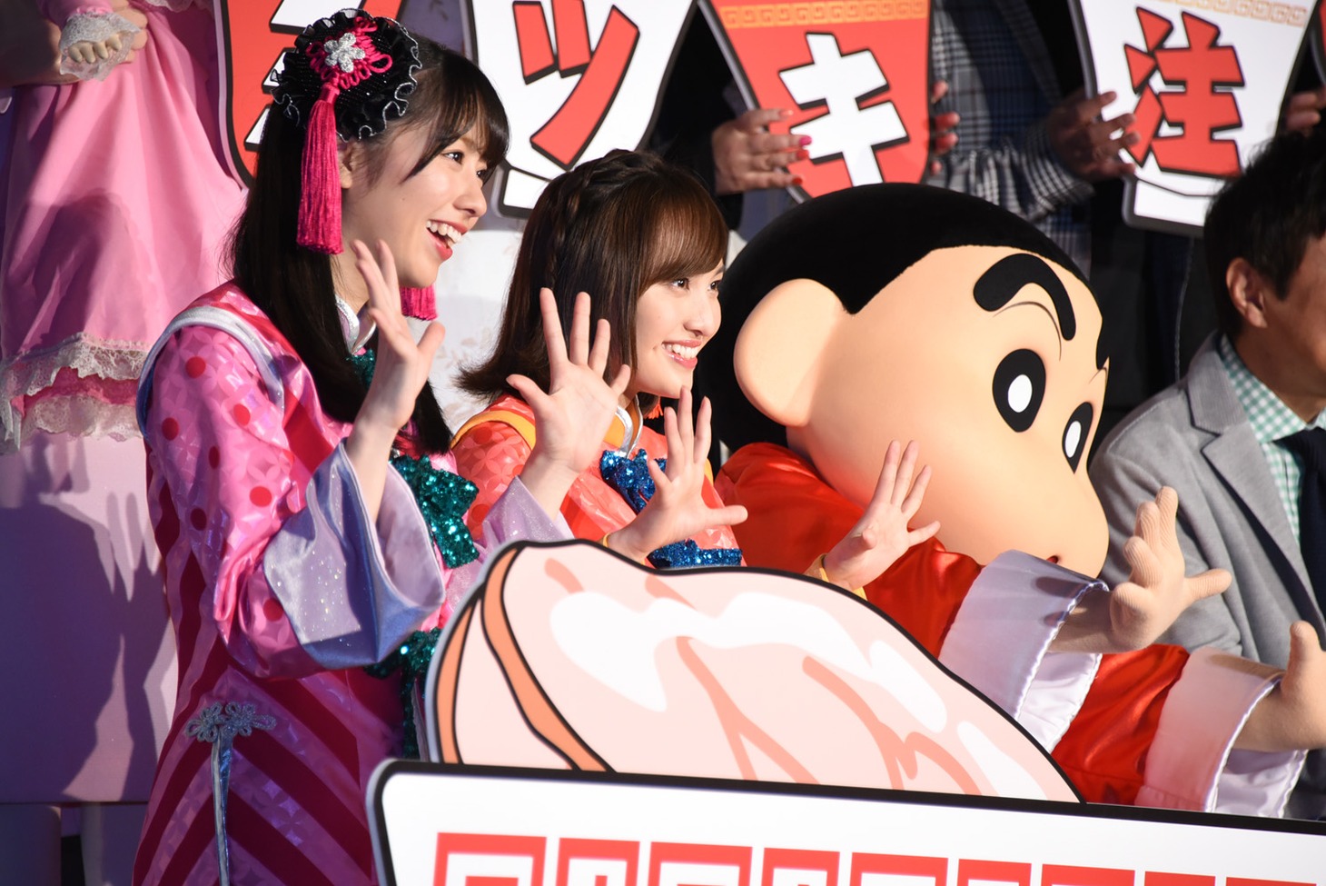 映画「映画クレヨンしんちゃん 爆盛！カンフーボーイズ ～拉麺大乱～」舞台挨拶の様子。