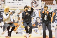 トークショーの様子。左から谷地仁花に扮した「ハイキュー!!」担当編集の池田氏、須賀健太、影山達也。