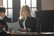 間宮祥太朗演じる氷村ローランド。