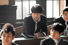 竹内涼真演じる大鷹弾。