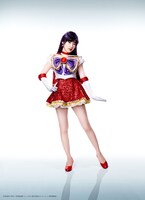 高山一実扮するセーラーマーズ。