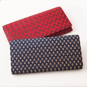 「ガンダム」×伝統工芸、アムロ＆シャアをイメージした鹿革のアイテム6種