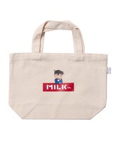 「名探偵コナン ゼロの執行人」とMILKFED.のコラボによるトートバッグ。