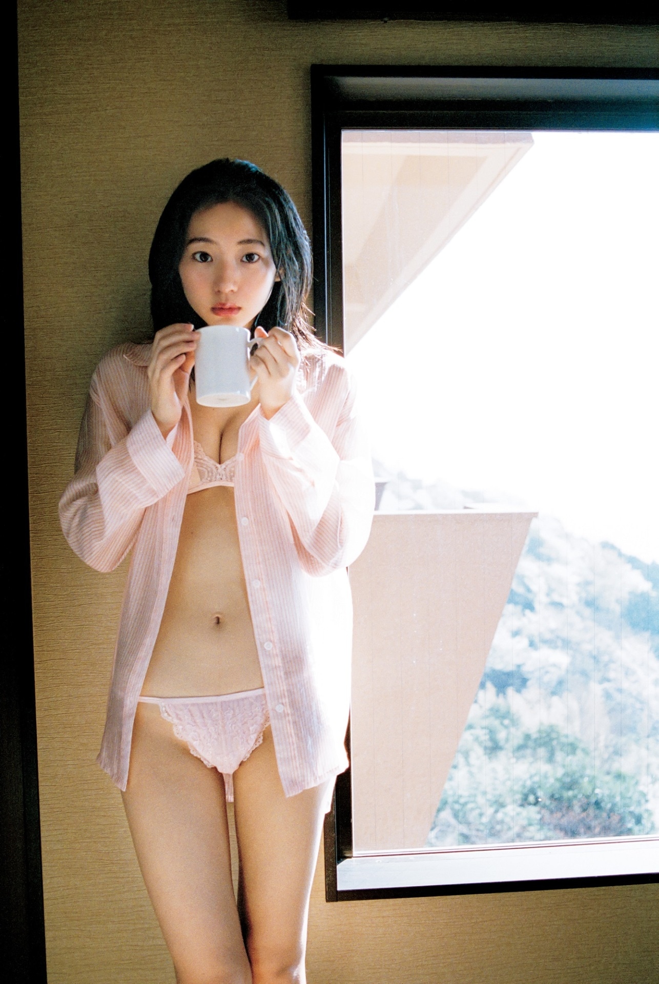 武田玲奈のグラビアより。(c)桑島智輝／集英社