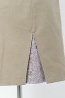 灰原哀モデルのボトムス。