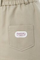 灰原哀モデルのボトムス。