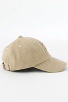 安室透モデルのキャップ。