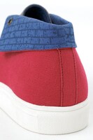 江戸川コナンモデルのスニーカー。