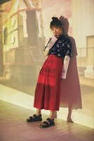 コラボアパレルの着用イメージ。