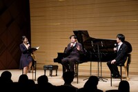 左から司会の豊島ゆり、谷口悟朗、ピアニート公爵。