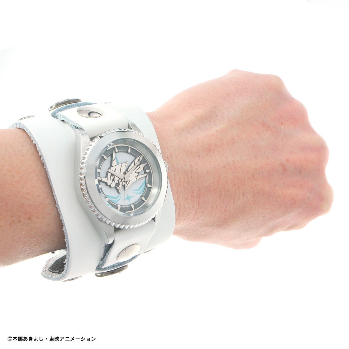 「OMEGAMON:MERCIFULMODE × Red Monkey Designs Collaboration Wristwatch Silver925 High-End Model」使用例