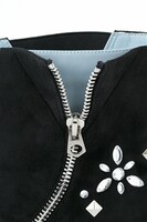 冬組モデルのブーツ。