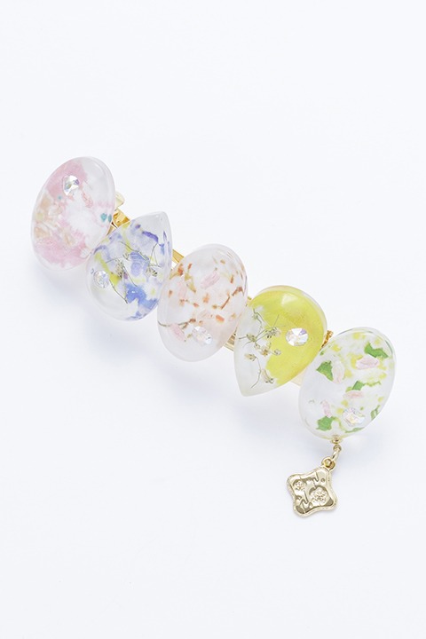 春組モデルのバレッタ。
