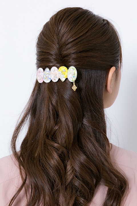 春組モデルの着用例。