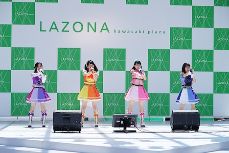 美山加恋、二ノ宮ゆい、松永あかね、木戸衣吹。