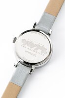 霜月隼モデルの腕時計。