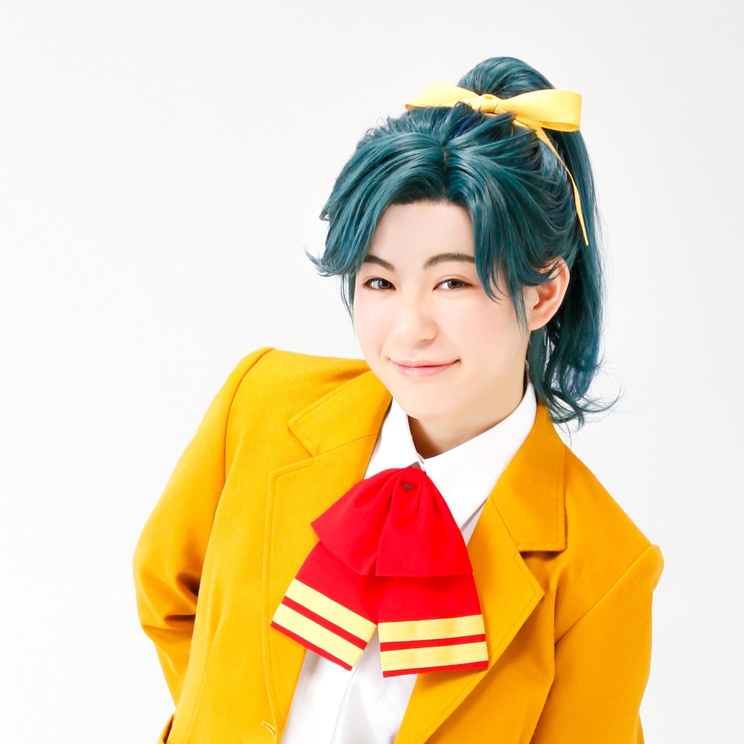 舞台第1弾上演時の東理紗扮する宇留千絵のビジュアル。