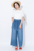 「ツキウタ。THE ANIMATION」をモチーフにしたファッションアイテムの着用例。