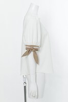 神無月郁モデルのブラウス。