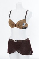 調査兵団をイメージしたランジェリーセット。