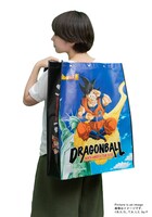 会場で配布されるノベルティ「Dragon Ball North America Tour　Exclusive Comic-con Swag Bag」。