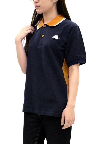 「烏野高校 デザインポロシャツ」の着用例（モデル身長：162cm、サイズ：M）。