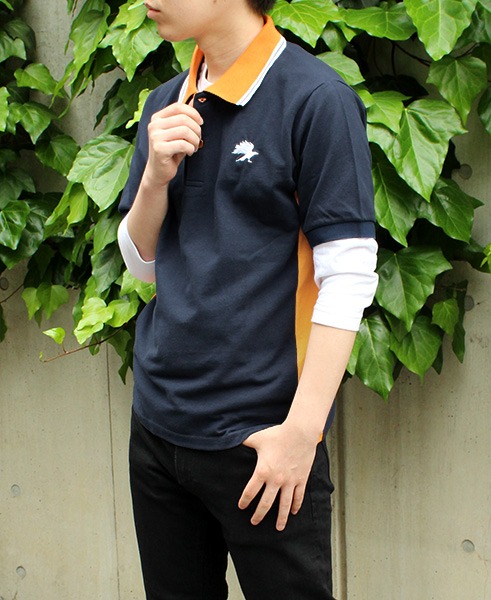 「烏野高校 デザインポロシャツ」の着用例。