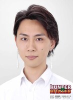 「HUNTER×HUNTER」ゴンのイヤリング・ピアス装着イメージ。