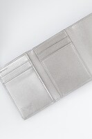 赤のライダーモデルの財布。