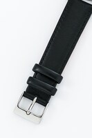 赤のライダーモデルの腕時計。