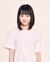 山田杏奈扮する幸。
