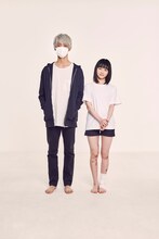 上杉柊平扮するお兄さんと、山田杏奈扮する幸。