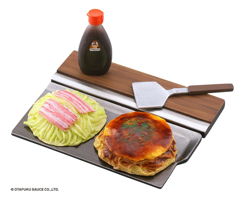 「お好み焼きとオタフクお好みソース」（原型制作：寺岡邦明）