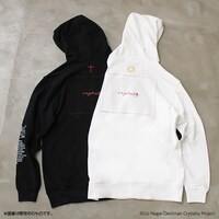 「DEVILMAN crybaby ジップアップパーカー」（各9720円）