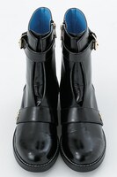 太鼓鐘貞宗モデルのブーツ。