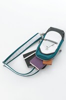 司波深雪モデルのボディバッグ。