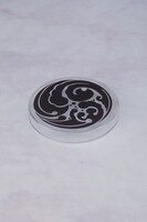 「ねんどろいど 歌仙兼定」の台座。