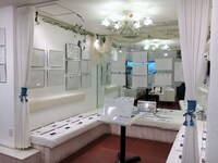 「さよならの朝に約束の花をかざろう」井上俊之原画展の様子。