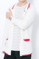 アスナをモチーフにしたファッションアイテムの着用例。