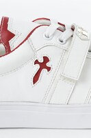 アスナモデルのスニーカー。