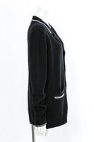 キリトモデルのカーディガン。