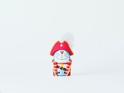 「Clova Friends mini（ドラえもん）」カバーセットを着けたところ。