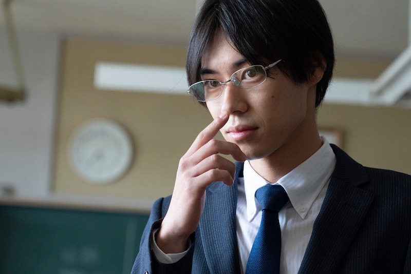 戸塚純貴演じる形切先生。