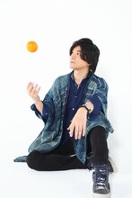 許斐剛 撮影：菊地寛子 ヘアメイク：Miwa