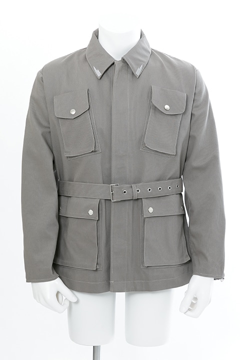 アンツィオ高校モデルのミリタリーアウター。