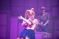 山下美月扮するセーラームーン。